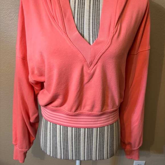 Free People Movement Hoodie XS Grand Slam Coral Pink Cropped V-Neck Ribbed Trim - Picture 5 of 15